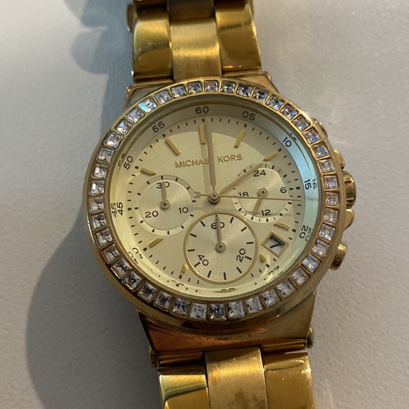 Michael Kors Dylan Gold Ladies Watch - Picture 7 of 8